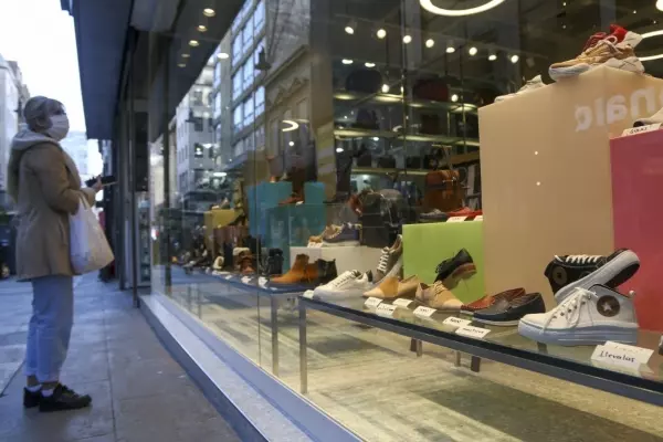 Las ventas minoristas crecieron 15% anual en marzo