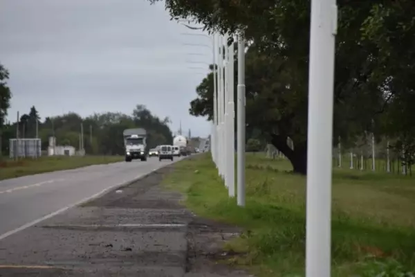 Las autoridades informaron sobre las tareas de renovación del alumbrado público en rutas y barrios villenses.