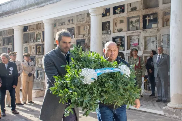 Homenaje a 40 años del hundimiento del Ara Gral. Belgrano