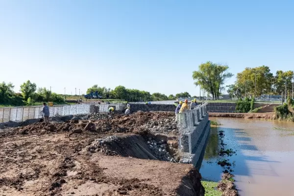 Avanzan los trabajos en el puente que unirá las dos costaneras nicoleñas