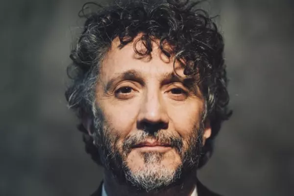 Fito Páez lanza el álbum "The golden light" y cierra la trilogía "Los años salvajes"