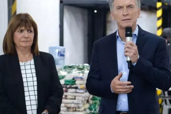 Los libertarios le abren la puerta a Macri y a los 'halcones' de Juntos por el Cambio