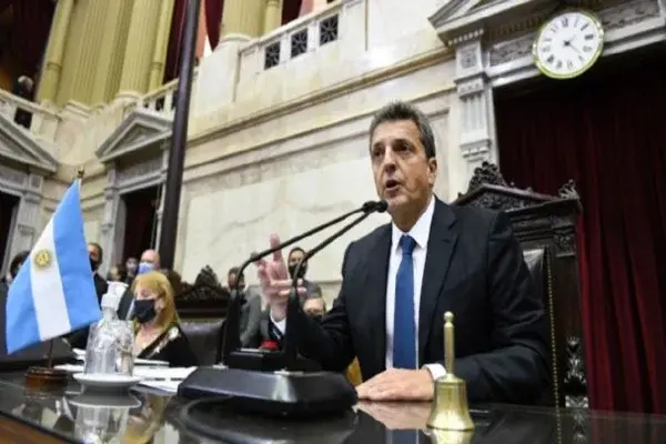 Sesión en Diputados para debatir proyectos del Frente de Todos y Juntos por el Cambio