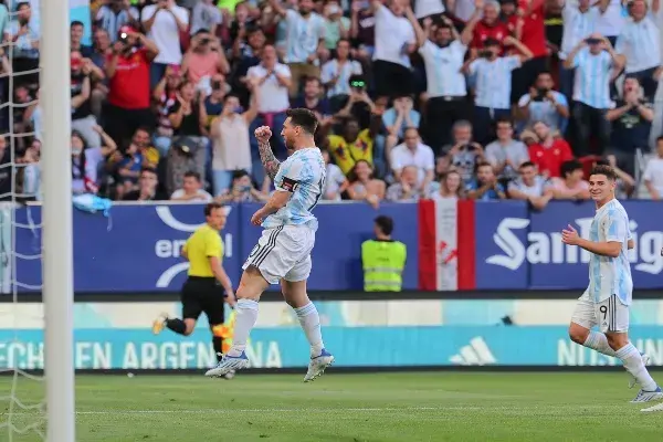 La Selección argentina goleó a Estonia por 5 a 0