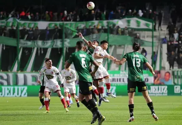 Banfield y Barracas empataron 1 a 1