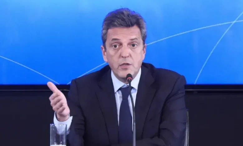 El lunes se anunciará el nuevo esquema tarifario por regiones para agua, luz y gas