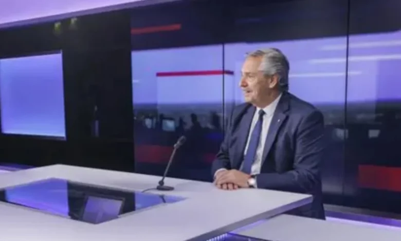 Fernández aseguró que no está analizando competir en las elecciones del 2023