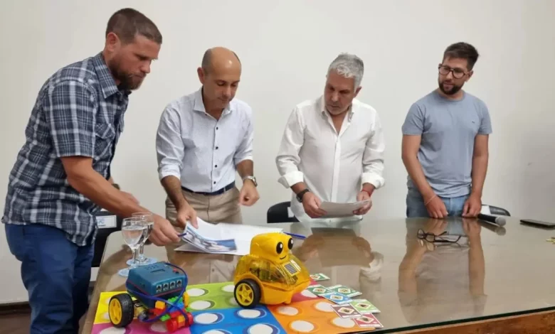 Villa Constitución: lanzaron la Colonia Científica