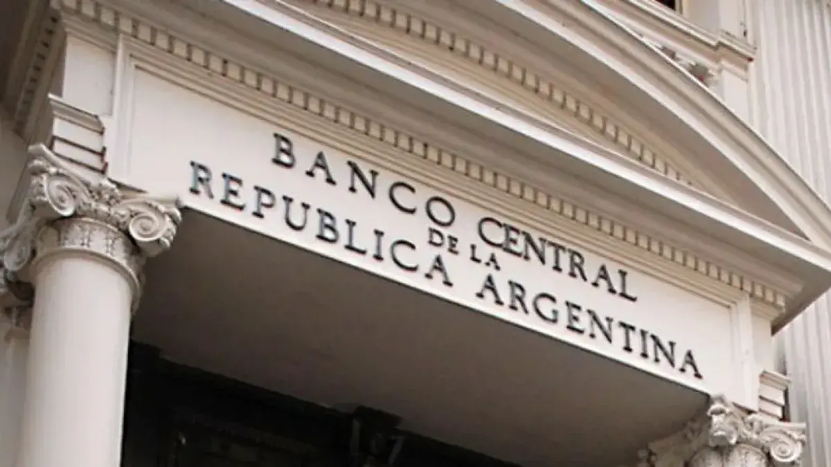 BCRA eleva tasas de plazos fijos en pesos para incentivar el ahorro