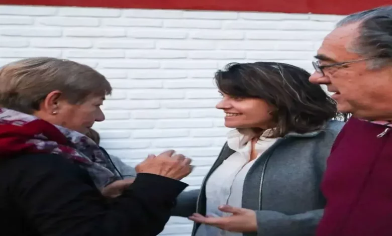 Cecilia Giammaria, precandidata a Intendente por Juntos por el Cambio, inaugura su sede política en Ramallo, promoviendo el desarrollo y la mejora de la ciudad. Conoce sus propuestas para el progreso de Ramallo