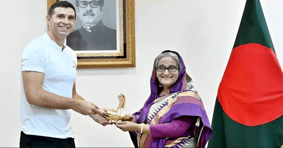 Emiliano Martínez Bangladesh